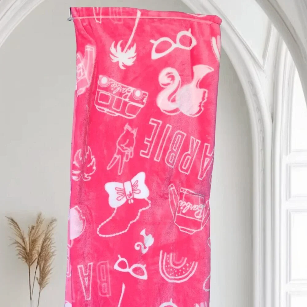 NWT - BARBIE SOFT PLUSH THROW